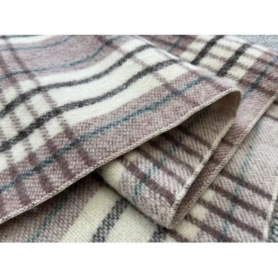 ふるさと納税 泉大津市 ウール100%　可愛いチェック柄のウールひざ掛け　大判サイズ(70×140cm)　AW-502 |  | 03