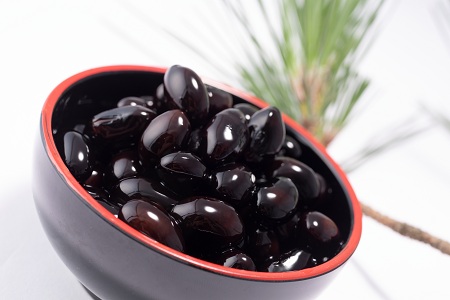 丹波黒大豆 2Lサイズ 600g （300g×2袋） 京丹波町産 京都 丹波 黒大豆 黒豆 生豆 令和7年度産 生産者限定 国産 お取り寄せ ご当地グルメ [020KK001]