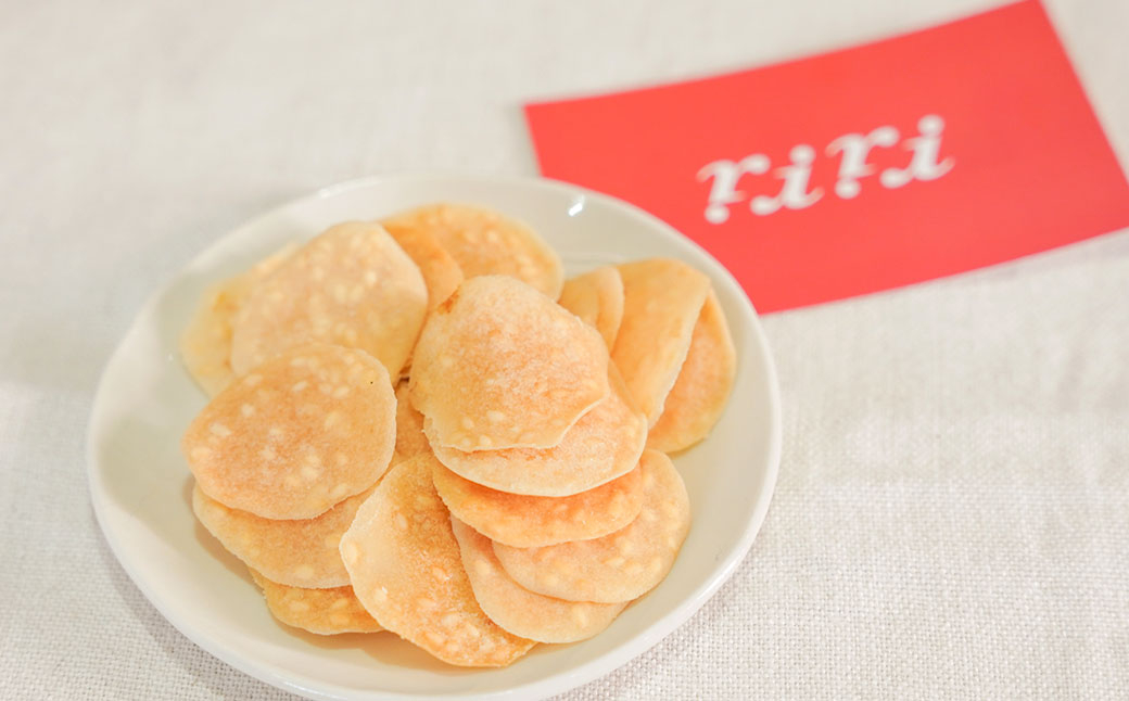 カムカムおこめチップス（鮭節） 計15個 お菓子 スナック菓子