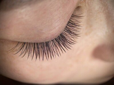 マツエク LEDデザインキープラッシュ つけ放題 1回券 リピーター続出 まつ毛エクステ マツエク施術 美容 メイク サロン アイメイク 目元 リフトアップ 時短 カウンセリング 大阪府 松原市 体験