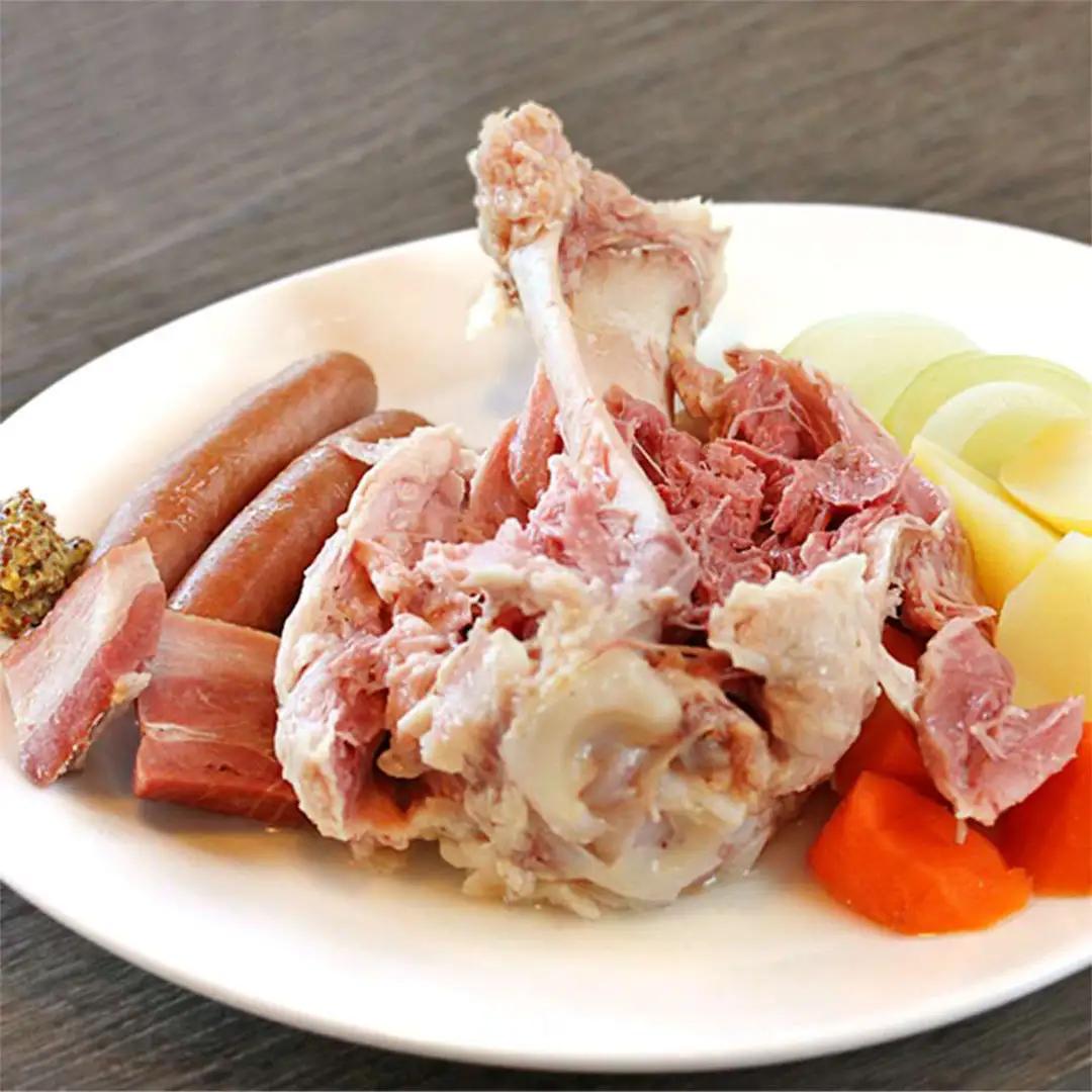 筑波ハム アイスバイン 合計 1400g ( 700ｇ × 2個 ) 豚すね肉 『常陸の輝き』 茨城県産 ブランド豚 銘柄豚 ( 茨城県共通返礼品 ) 豚 肉 お肉 ドイツ料理 温めるだけ 湯せん [
