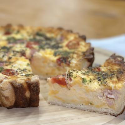ふるさと納税 大網白里市 【パーティーサイズ】キッシュ「British Quiche」直径25cm |  | 01