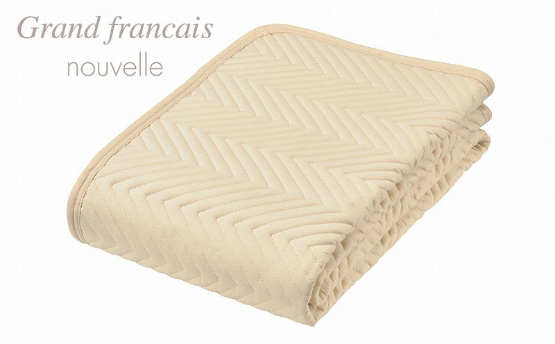 
            ＜キングサイズ＞ベッドパット防ダニ加工中綿入り【1503262】
          