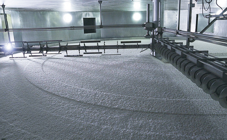 【久米島の久米仙】「ブラウン 720ml」「IMUGE. 720ml」 泡盛 蒸留酒 焼酎 アルコール 酒 酵母 発酵 米 黒麹 米麹 熟成 古酒 芋 さとうきび 黒糖 天然水 琉球 沖縄 久米島 セ