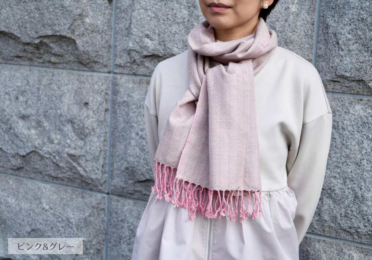 【makixmaki】ハンドメイド上質コットン ジャガード織ストール（フェアトレード） ピンク&グレー