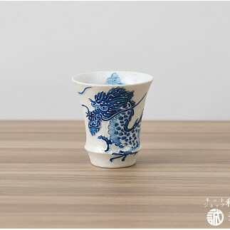有田焼 SAKE GLASS 水龍火龍セット（深海三龍堂） ぐい呑 盃 日本酒 sake 熱燗 冷酒 辰 竜 ドラゴン AA30-429_イメージ2