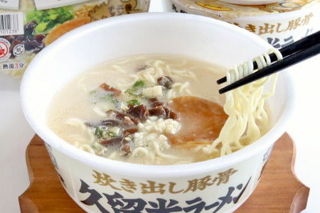 【年4回・四季の定期便】焼豚ラーメン・カップ麺詰合せ 計24食(12食入×各1ケース)【サンポー サンポー食品 カップラーメン うどん ちゃんぽん 熊本とんこつ】F2-F001303