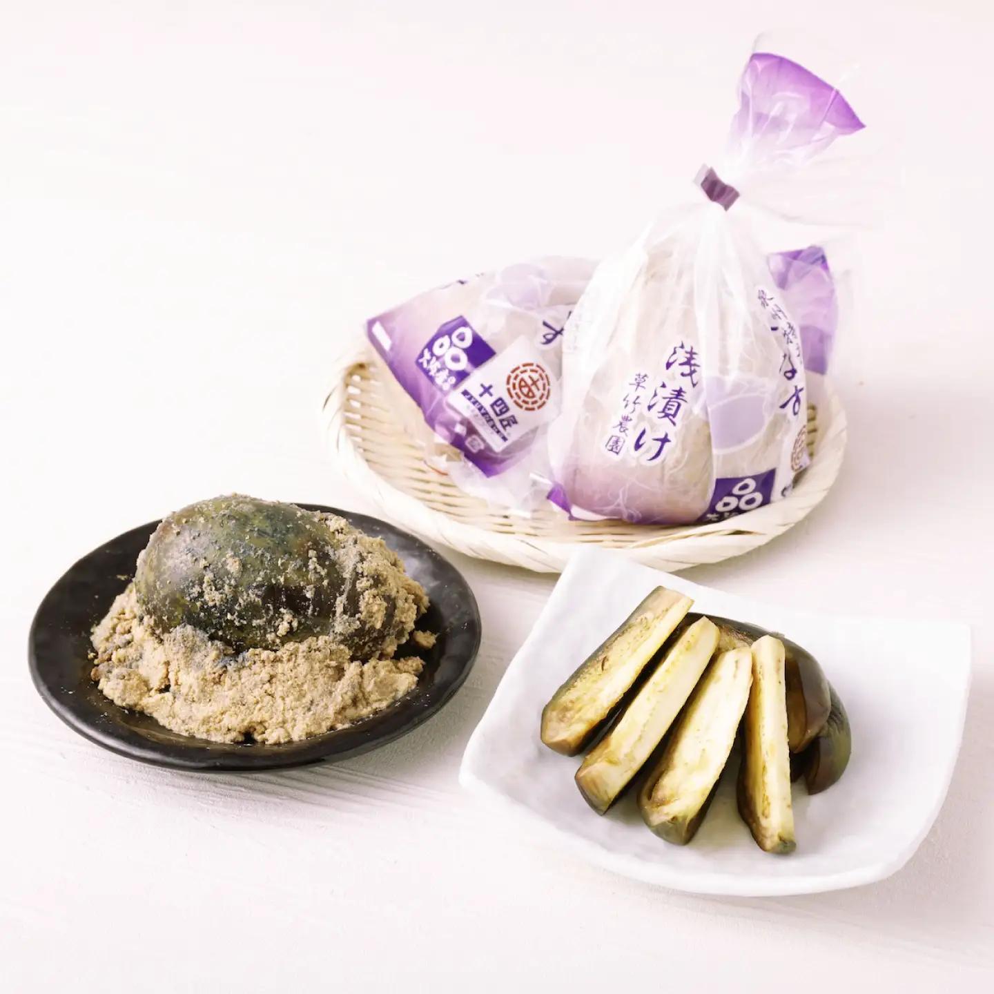 なす 水なすの浅漬け 12個 / なす ナス 茄子 水茄子 漬物 浅漬け 煮浸し 季節野菜 夏野菜 やさい 野菜 ベジタブル 冷蔵 国産 大阪府 特産品 / 大阪府藤井寺市/草竹農園[BLCN002]