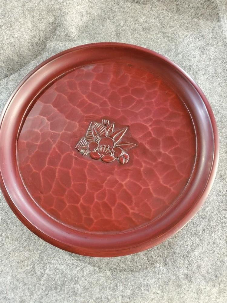 
鎌倉彫　7寸　丸盆　松竹梅文
