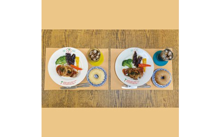 【数量限定】抗菌機能付き！レザーランチョンマット FNLM1-BE (ベージュ) 2枚セット- レザー ビニールレザー 革 ランチョンマット ベージュ 抗菌 防汚 耐アルコール 職人 こだわり 食卓 