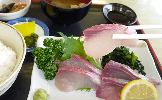 ひけた鰤（ブリ）片身フィレ（納期指定賜ります） 魚介類 