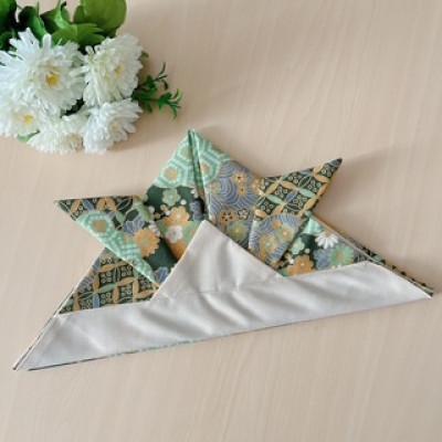 ふるさと納税 みよし市 かぶれる布兜(雲取り文様×ベージュ)