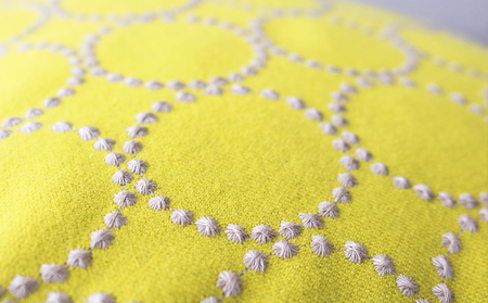 クッション おしゃれ タンバリン イエロー 正方形 約 45 × 45cm ミナペルホネン dop tambourine 生地 刺繍 ソファ 家具 インテリア 秋山木工 秋山木工株式会社 静岡県 藤枝