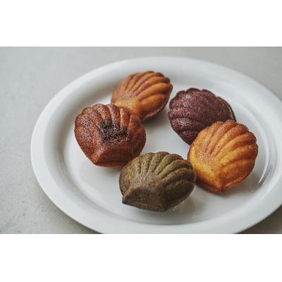 ふるさと納税 大府市 Patisserie mimi/パティスリーミミ|焼き菓子8個アソートBOX(S)&コーヒー豆200 |  | 02