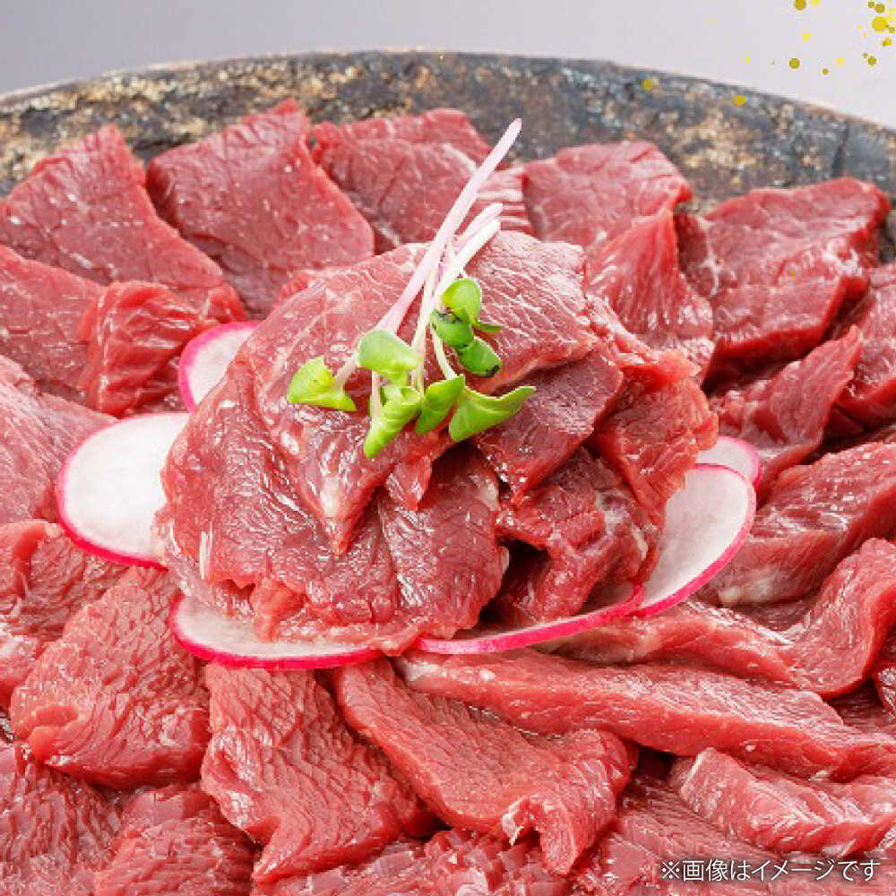 【ふるさと納税】赤身 馬刺し 約200g 専用 醤油付き 150ml×1本 馬刺 ばさし 熊本 冷凍 馬肉 馬刺 バサシ 刺身 さしみ おつまみ ヘルシー 赤身馬刺し つまみ 晩酌 あっさり おつまみ ブロック 冷凍 送料無料【有限会社 桜屋】[AYCP035]