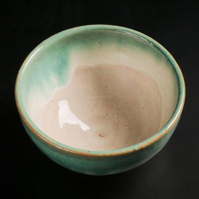 ふるさと納税 津和野町 【青山窯】緑青が織りなす深緑が美しい綾焼き抹茶碗B |  | 02