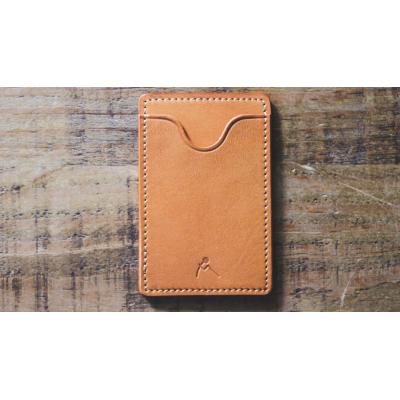 ふるさと納税 栃木市 【minca】栃木レザーのタテ型パスケース 定期入れ パスホルダー01/キャメル　694