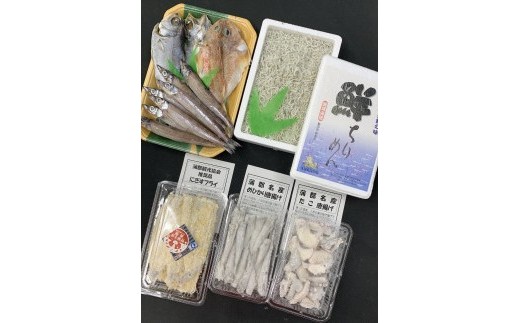 
                  【G0771】蒲郡海鮮市場 限定品 蒲郡産 めひかり唐揚げ+にぎすフライ+タコ唐揚げ＋深海魚の干物+ちりめんじゃこセット 蒲郡 水揚げ 鮮魚 自家製 唐揚げ フライ ちりめんじゃこ めひかり にぎす タコ 干物 旬
                