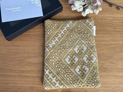 こぎん刺し　名刺入れ 黄×生成り カードケース ハンドメイド 手作り こぎん刺し名刺入れ ハンドメイド名刺入れ 青森 津軽 五所川原