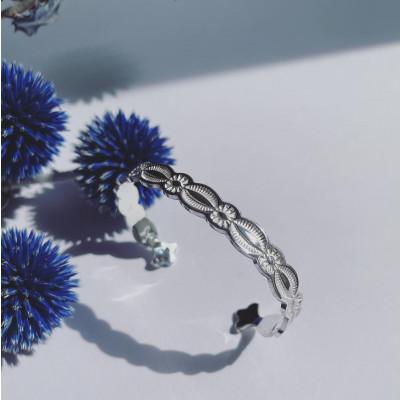ふるさと納税 藤沢市 Flower &amp; Leaf Bangle　レディースМサイズ