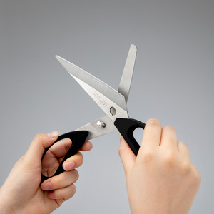 ナイフとしても使える！ ステンレス製キッチンはさみ 収納ケース付／キッチン用品　はさみ　鋏　