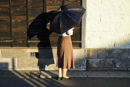 雪華模様の折り畳み傘（サイズ55cm）カラー：ブラック_BL01◇