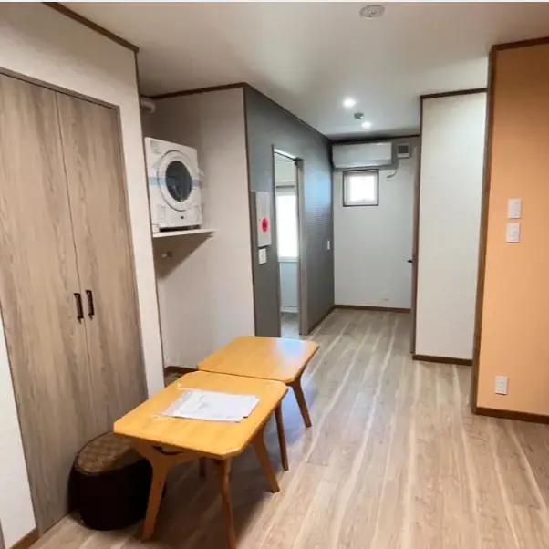 宿泊券　【ＲＯＯＭ２】カフェ併設 民泊（1泊1名素泊まり）《cafe＆stay Re:》利用券 青森県五所川原市