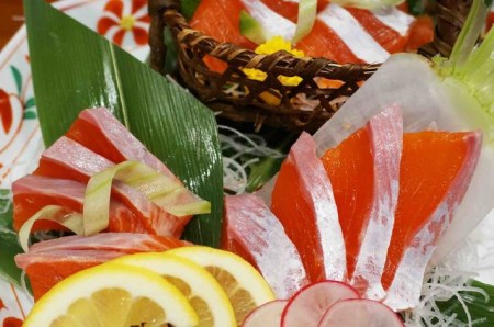 オリーブサーモン １尾(1本丸ごと)【予約受付中！令和6年4月頃から限定出荷分】【B-511】