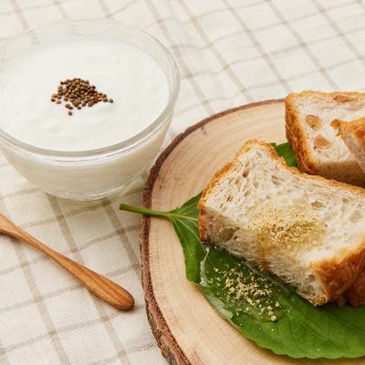 ふるさと納税 富田林市 ≪2種:実・粉≫　国産えごま詰合せセット　大阪産 |  | 02