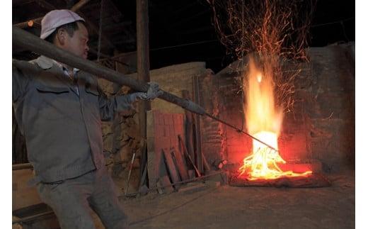 【先行受付 2026年3月以降発送】 伊勢志摩 備長炭　半長小　約1kg／マルモ 製炭所　BBQ　料理　炭火　七輪　囲炉裏　火鉢　キャンプ