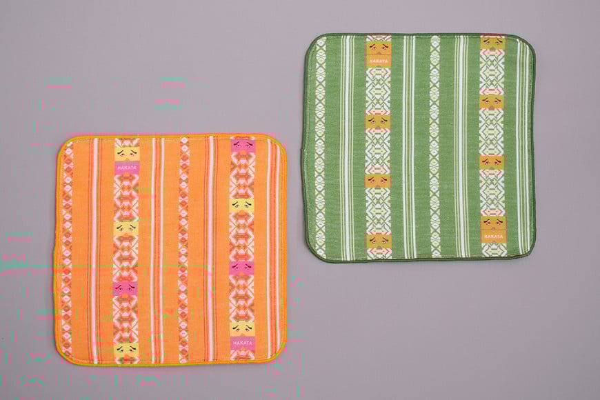 献上柄 にわか ハンカチ 2枚 セット【黒＆紺】 / 西村織物 / 福岡県 筑紫野市 [21760464] タオル タオルはんかち ガーゼ ガーゼハンカチ 博多 福岡 お土産 和雑貨