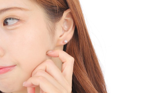 真珠 ピアス アクセサリー パール 5ミリ ～ 5.5ミリ K18 アコヤ真珠 伊勢 志摩 伊勢志摩 冠婚葬祭 慶事 弔事 結婚式 入学式 卒業式 ギフト フォーマル カジュアル 誕生石 記念日 25