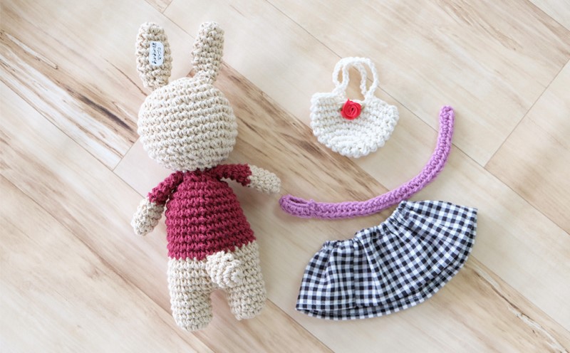 雑貨 ほっこり寄り添う あみぐるみの着せ替えセット うさぎちゃん あみぐるみ 