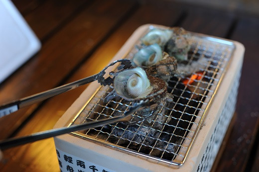 ６～７月にお届け　活さざえ（調理例です。お届けする品は活さざえのみとなっております）