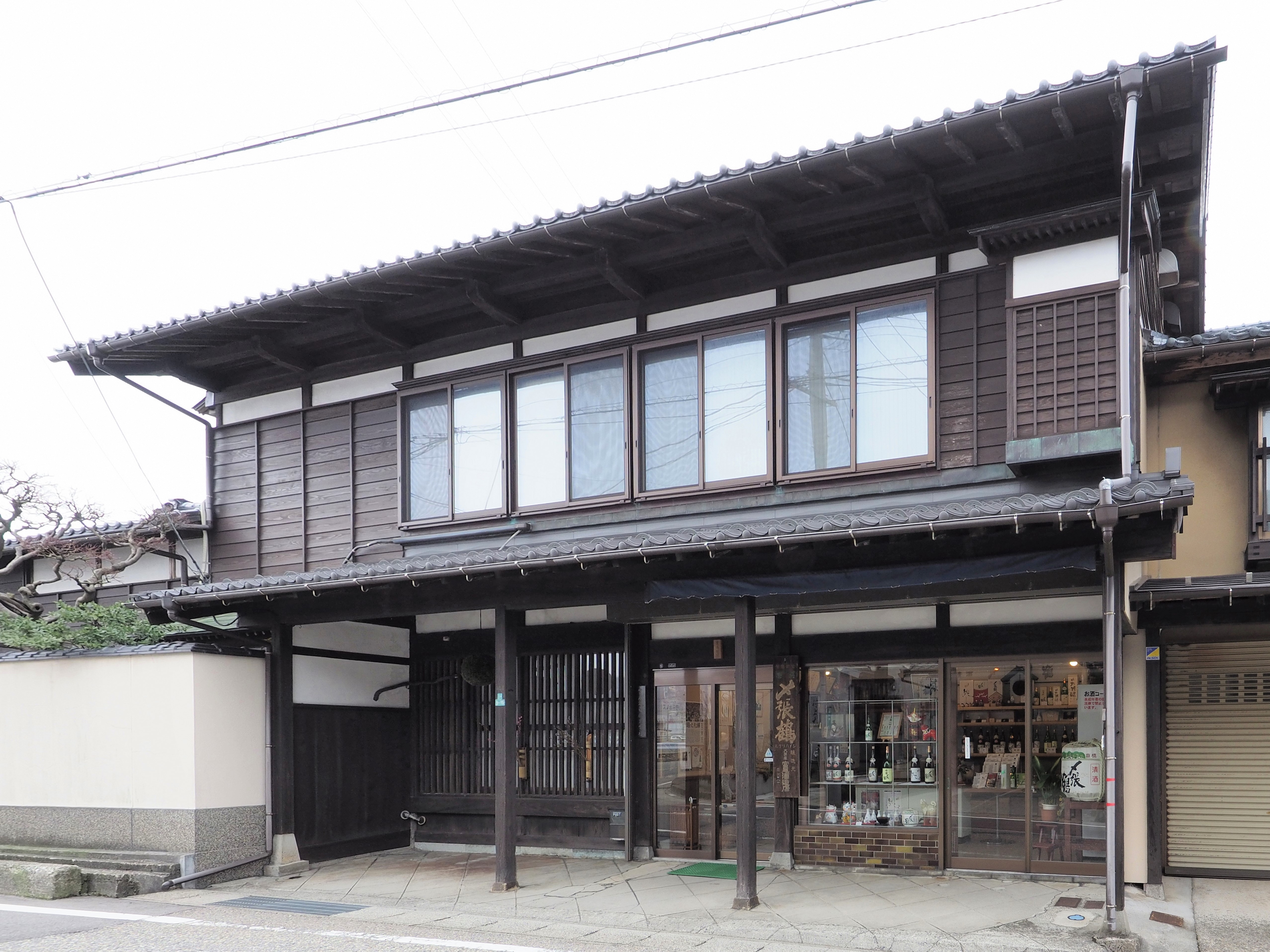 A4192 【4月上旬発送】〆張鶴　梅酒 500ml・〆張鶴　花（新潟県内限定流通酒）720ml　2本セット