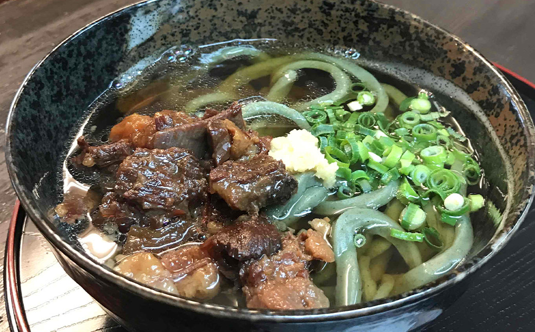 【3ヶ月定期便】よもぎ牛すじ肉うどん 3人前