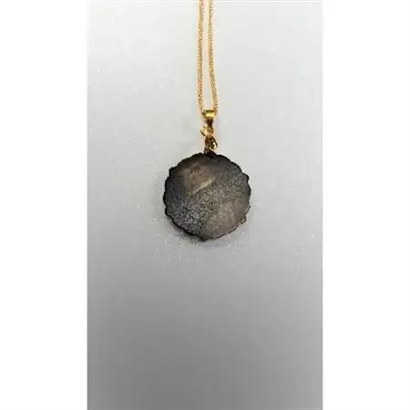 25ミリ!「華」のペンダント　黒蝶貝_装飾品・工芸品 ペンダント・ネックレス アクセサリー _【1261290】