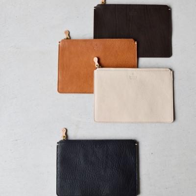 ふるさと納税 河内長野市 本革スクエアポーチ L ベーシック オフホワイト 国産レザー Teha’amana |  | 01