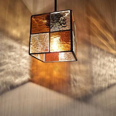 ふるさと納税 基山町 ステンドグラス　琥珀×クリアー【ペンダントランプ】 |  | 01