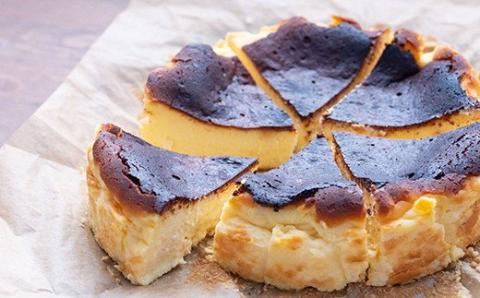 包丁いらず! バスクチーズケーキ 選べる 訳あり 4ピース or 5号 チーズケーキ ちーずけーき チーズ 訳あり商品 訳ありお菓子 わけあり 手作り お取り寄せ お菓子 おやつ 冷凍 個包装 プレゼント スイーツ デザート グルメ ホールケーキ クレームブリュレ ふるさと納税 人気 おすすめ 15000円 8000円 1万円 以下 送料無料 高知県 黒潮町 母の日 父の日 ギフト プレゼント