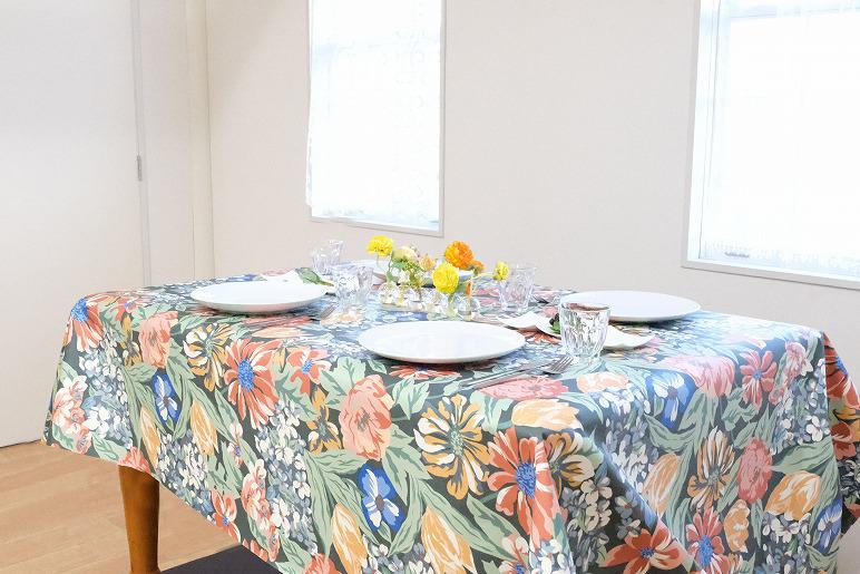 拭き取れるテーブルクロス（アクーユ） 130×200cm