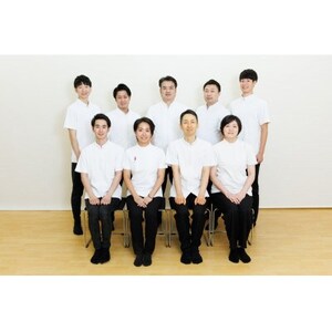 登録者7万人の人気YouTuber整体師「まみ先生」が院長を務める整体院の整体施術4回券【1631021】