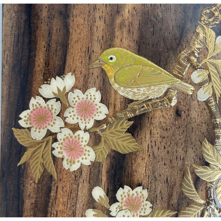 ＜うるしアートはりや＞目白に桜蒔絵黒柿小箱