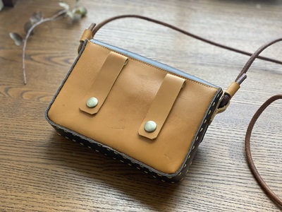 2way オーガニック レザー バッグ 赤 × 赤 | 関口善大靴工房 ショルダーバッグ 革 天然原料 オーガニックレザー ヌメ革 調布 東京都