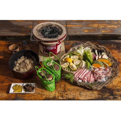 仲しい茸園のしい茸狩り&バーベキュー　＜大人2名様分＞【1442496】