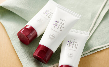 糀ハンドクリーム　3本セット（ハトムギ・紫黒米・玄米を糀で発酵させ抽出したエキスを使用）