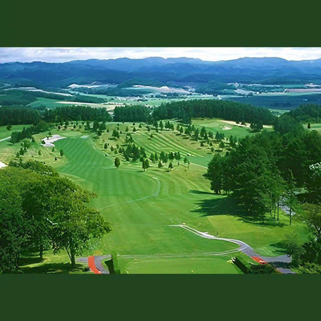 「シャトレーゼカントリークラブ栗山」 ゴルフプレー券 平日2名