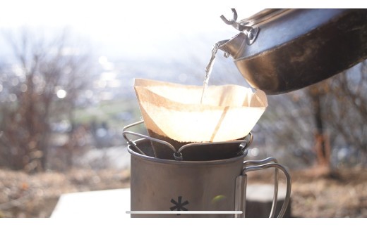 超軽量コンパクトでありながら、素早く組み立て可能なコーヒードリッパー。