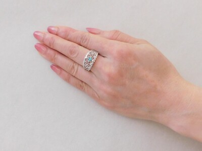 【一点もの】Pt900　パライバトルマリン（0.10ct）ダイヤモンドリング　K51　K06092-H