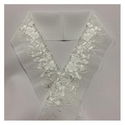 ふるさと納税 伊丹市 半衿　七宝繋ぎに宝尽くし　刺繍 [54030194]